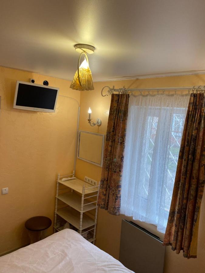 Guest House Oleksandriia Bagian luar foto